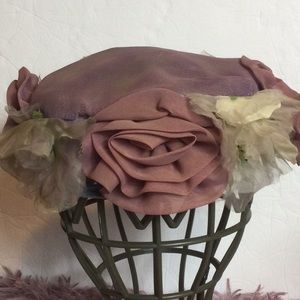 1940/50 vintage hat and pin